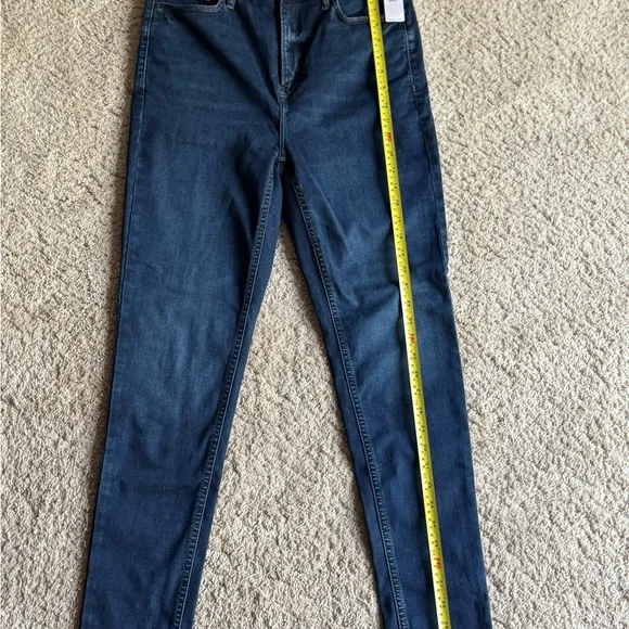 Old Navy FitsYou Extra High-Waisted Rockstar Super Skinny Jeans Fits Size 8 - 12 - Picture 6 of 8